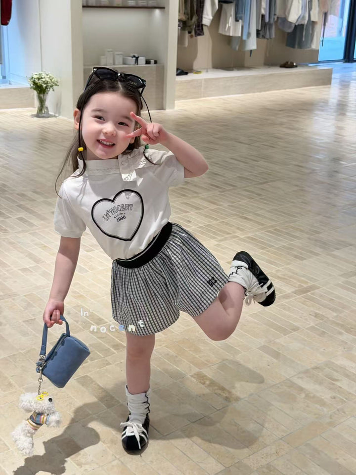 Innocent 學院風黑白格短褲 鬆緊腰花苞設計 女童舒適活動褲韓系時尚